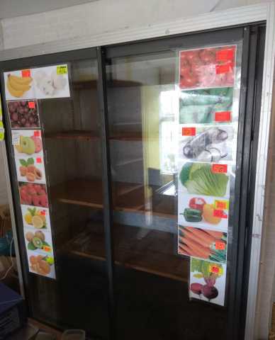 Продам: Холодильная витрина-шкаф