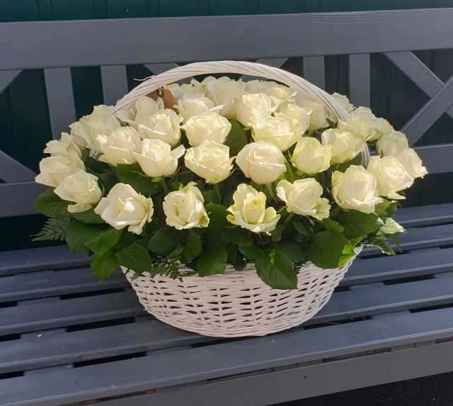Продам: Розы в Липецке в корзине