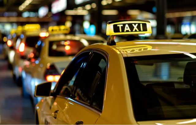 Вакансия: Водитель такси на нашем или на своем авт