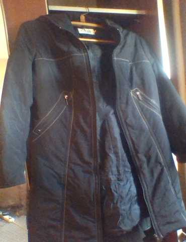 Продам: Куртка женская черная утепленная