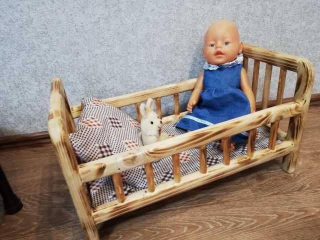 Продам: Кроватка для куклы