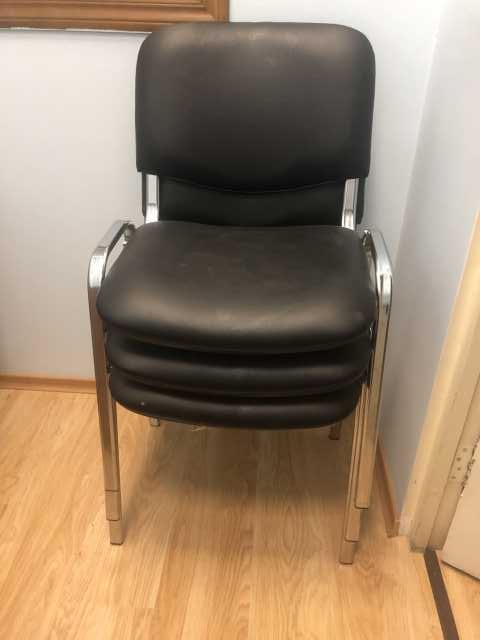 Продам: стулья офисные 3 шт