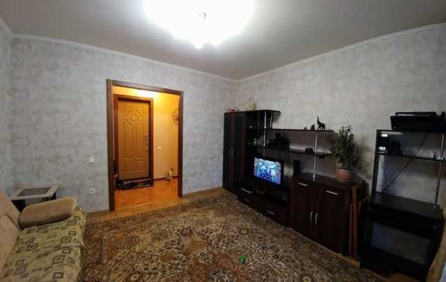 Продам: квартиру