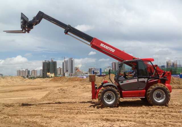 Предложение: Телескопический погрузчик MANITOU 1440