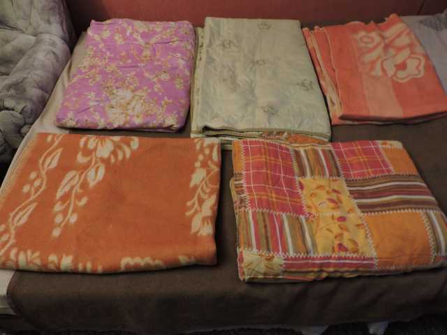 Продам: Одеяла различные