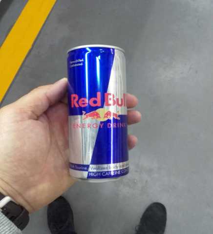 Продам: RED Bull Energy Drink Красный / Синий /