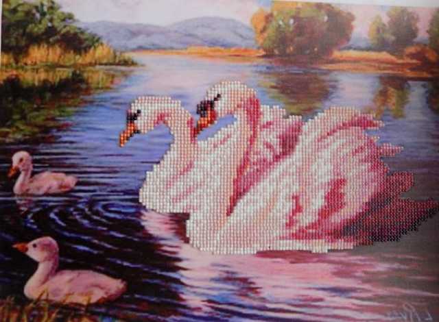 Продам: Картина Лебеди Семья 30x40