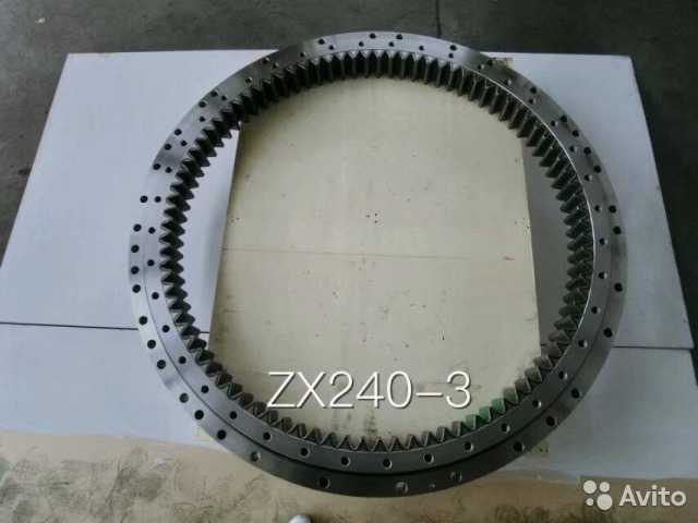 Продам: Опорно-поворотный круг ZX240-3 № 9245728