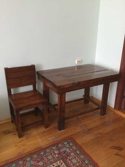 Продам: Стол со стулом деревянные