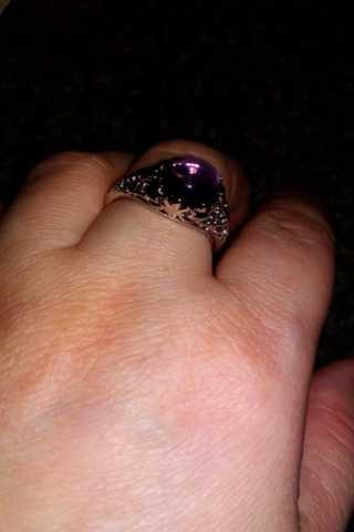 Продам: Серебряное 925 пробы кольцо Аметист каме