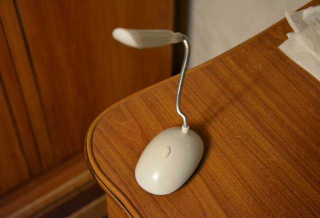 Продам: настольную светодиодную лампу