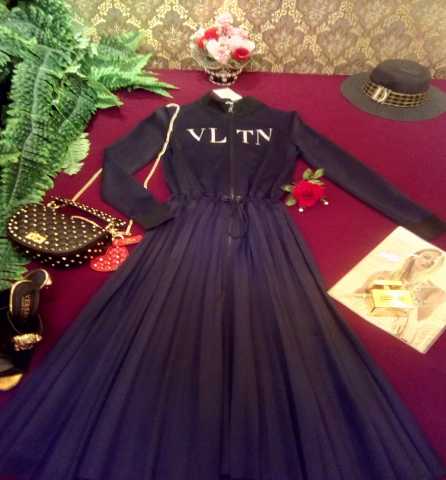 Продам: Эффектное платье Vltn. Lux.Новое