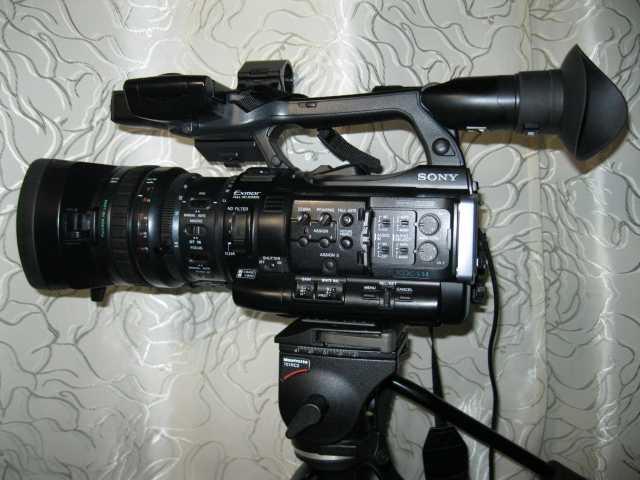 Продам: профессиональную камеру