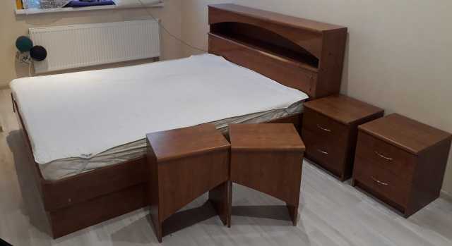 Продам: двуспальная кровать(160×230)с матрасом