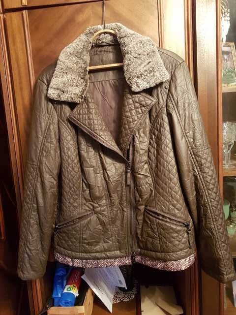 Продам: Пакет демисезонных курток 50-54 размера