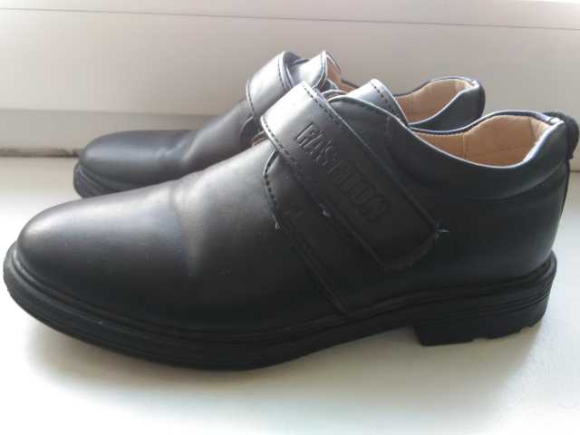 Продам: Туфли чёрные 30 размер