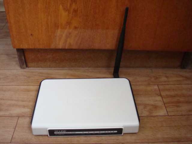 Продам: Wi-Fi роутер TP-LINK TD-W8910G