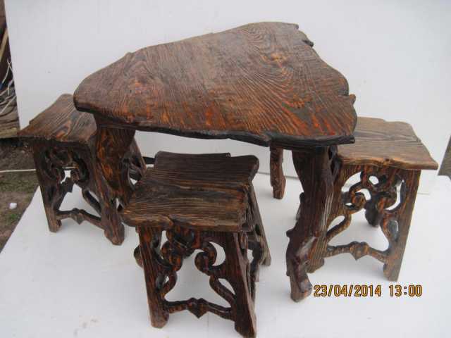 Продам: старенный набор мебели