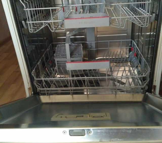 Продам: Посудомоечная машина Bosch smv46ix01r