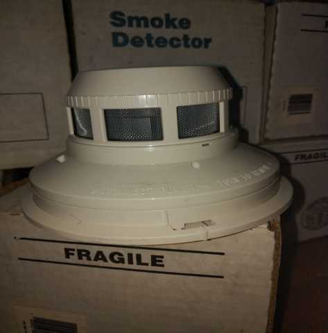 Продам: ТОП детекторы дыма 4192 sd Ademco