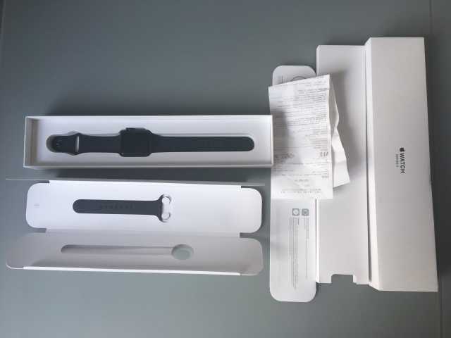Продам: Apple Watch 3 серии 42мм