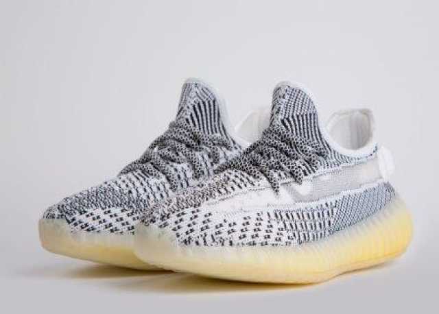 Продам: Кроссовки Adidas Yeezy 350 boost