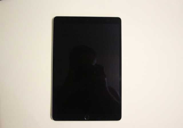 Продам: iPad Pro 10. 5-дюймовый, 64 Гб, состояни