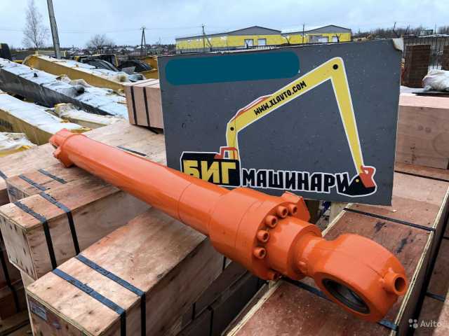 Продам: Цилиндр ковшевой для экскаватора HITACHI