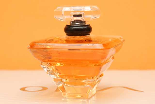 Продам: Lancome Tresor L'Eau de Parfum