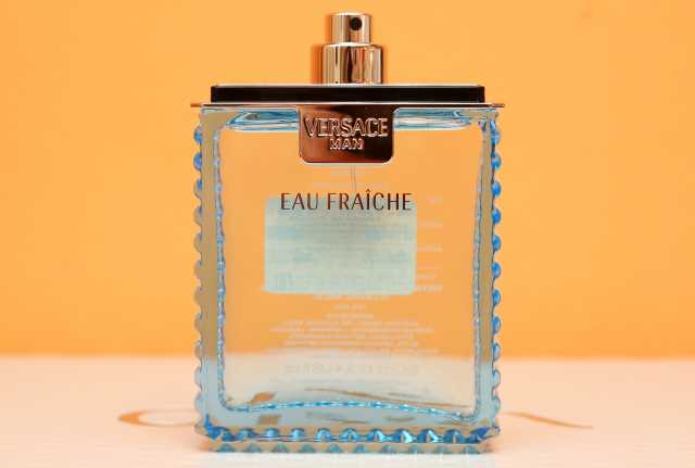 Продам: Versace Man eau Fraiche
