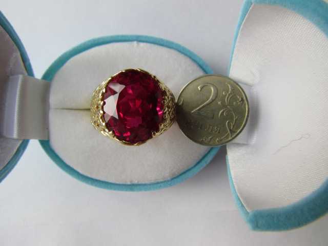 Продам: Золотой перстень с рубином