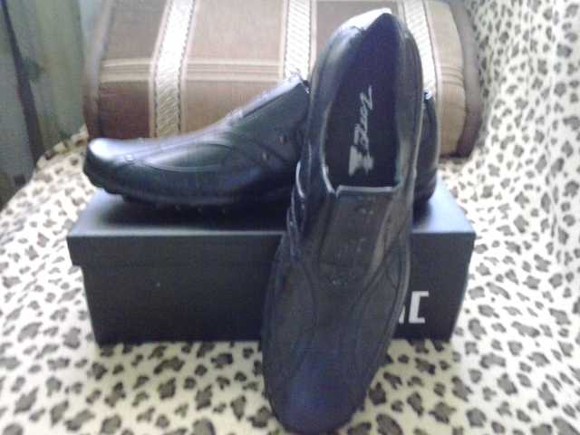 Продам: Черные туфли / мокасины
