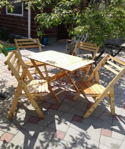 Продам: деревянные складные стол и стулья