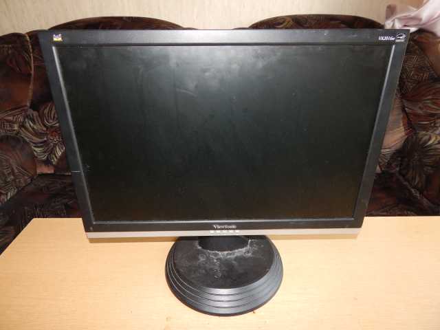 Продам: LCD-монитор 20"