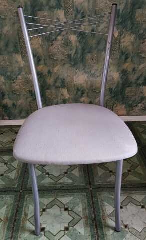 Продам: Обеденные (кухонные) стулья, 4 шт
