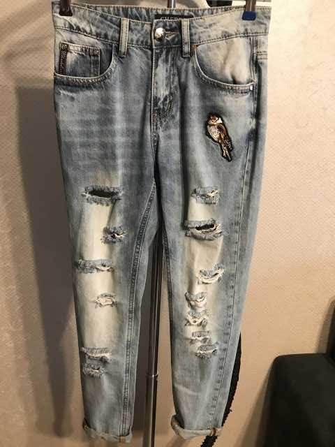 Продам: джинсы женские новые