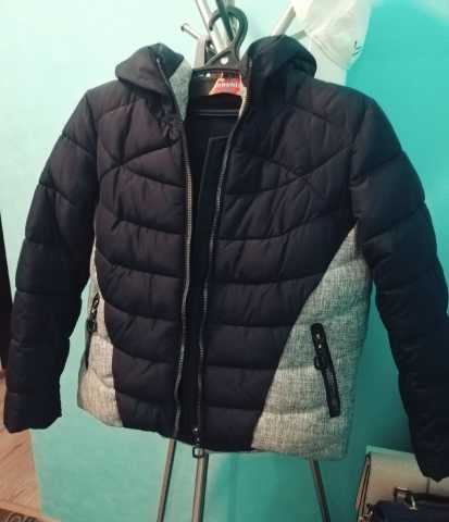 Продам: Куртка женская 42-44-46 размер