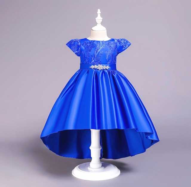Продам: Новое праздничное платье для девочки