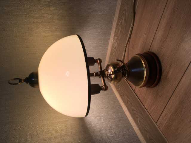 Продам: Настольная лампа Италия