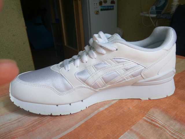 Продам: Кроссовки Asics Gel-Atlanis