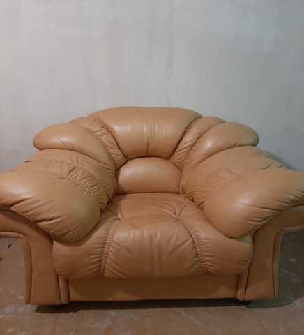 Продам: Кресло из эко кожи