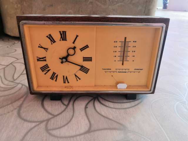 Продам: стариные часы