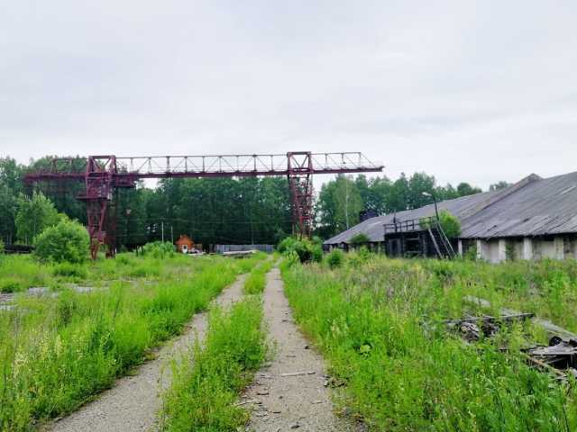 Сдам: база.4 га. кран 10 тонн. склад. жд есть