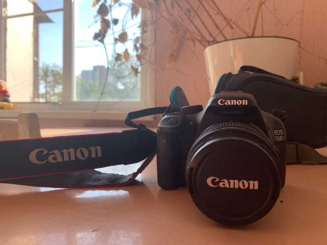 Продам: Фотоаппарат canon eos 550d