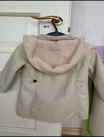 Продам: Пальто для девочки,рост 98 см