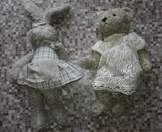 Продам: Плюшевые игрушки Медвежонок и Зайчонок