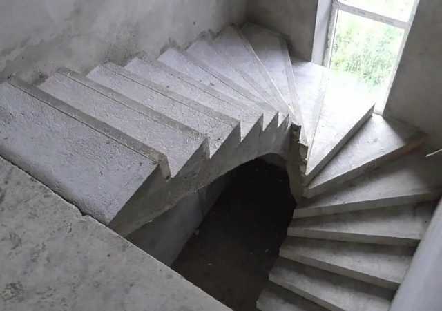 Предложение: Ремонт и покрытие лестниц, ступеней