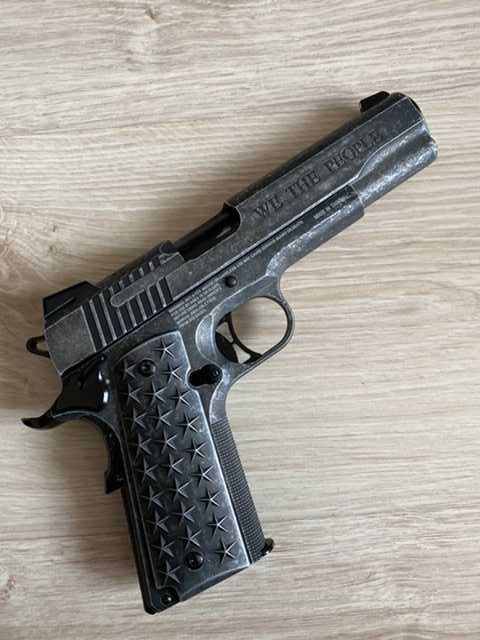 Продам: Пневматический пистолет SIG Sauer 1911