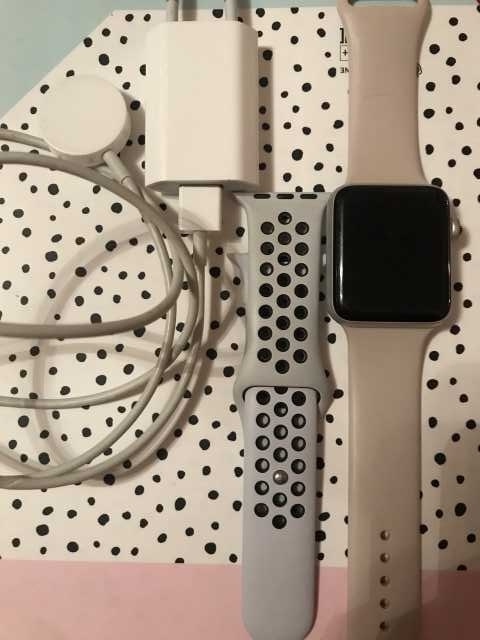 Продам: часы Apple Watch