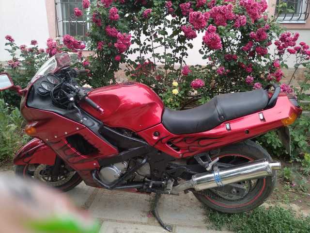 Продам: Мотоцикл Кавасаки ZZR 400-2